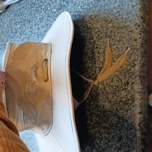 Man or Womans Hat Out Back Style No Brank S/M